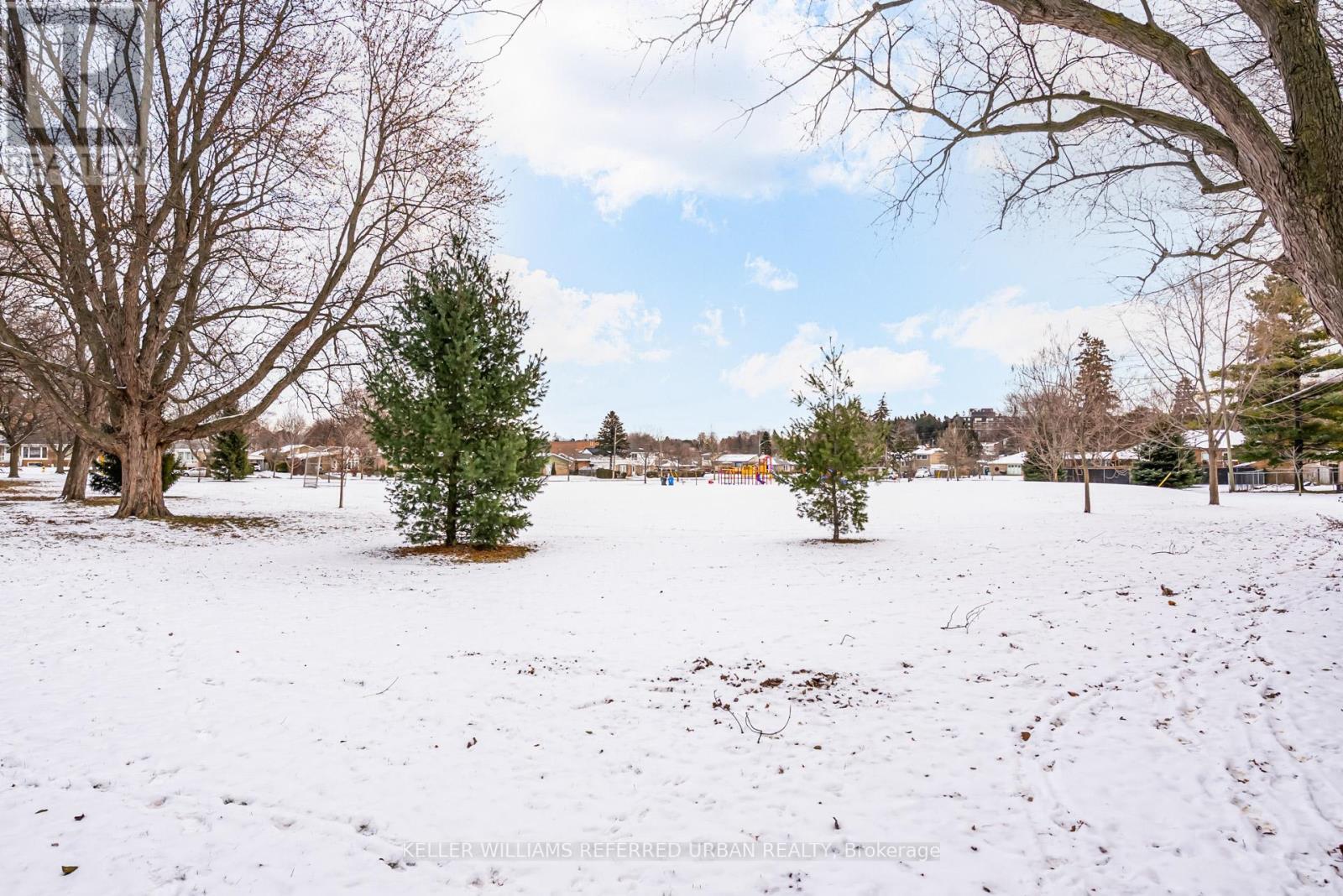 Backs on park - 15 Glenda Road, Toronto, ON - Outdoor With View