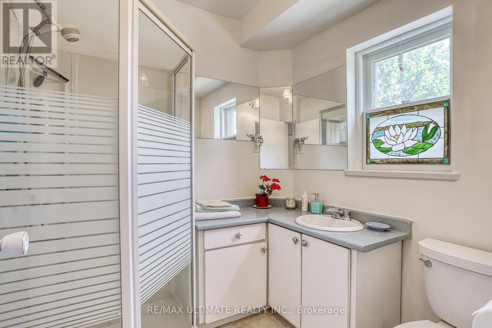 23 Westcroft Drive, Toronto, ON - Indoor Photo Showing Bathroom