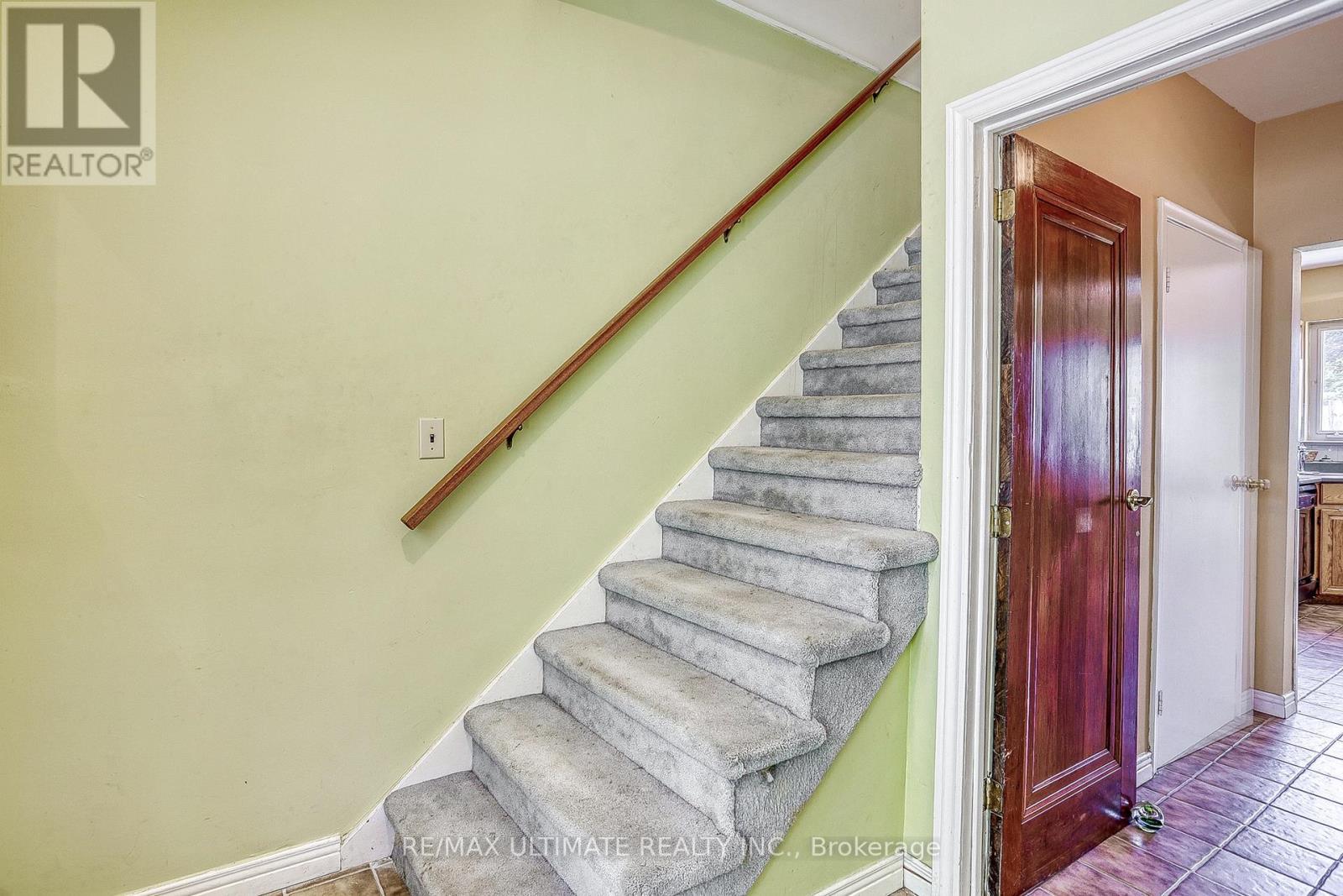 23 Westcroft Drive, Toronto, ON - Indoor Photo Showing Other Room