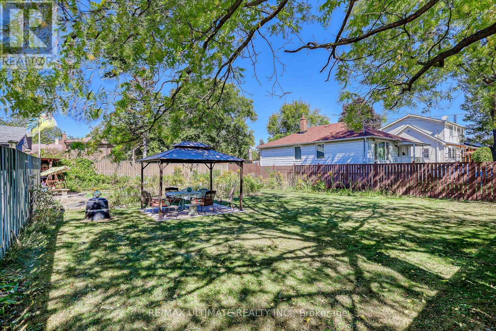 23 Westcroft Drive, Toronto, ON - Outdoor