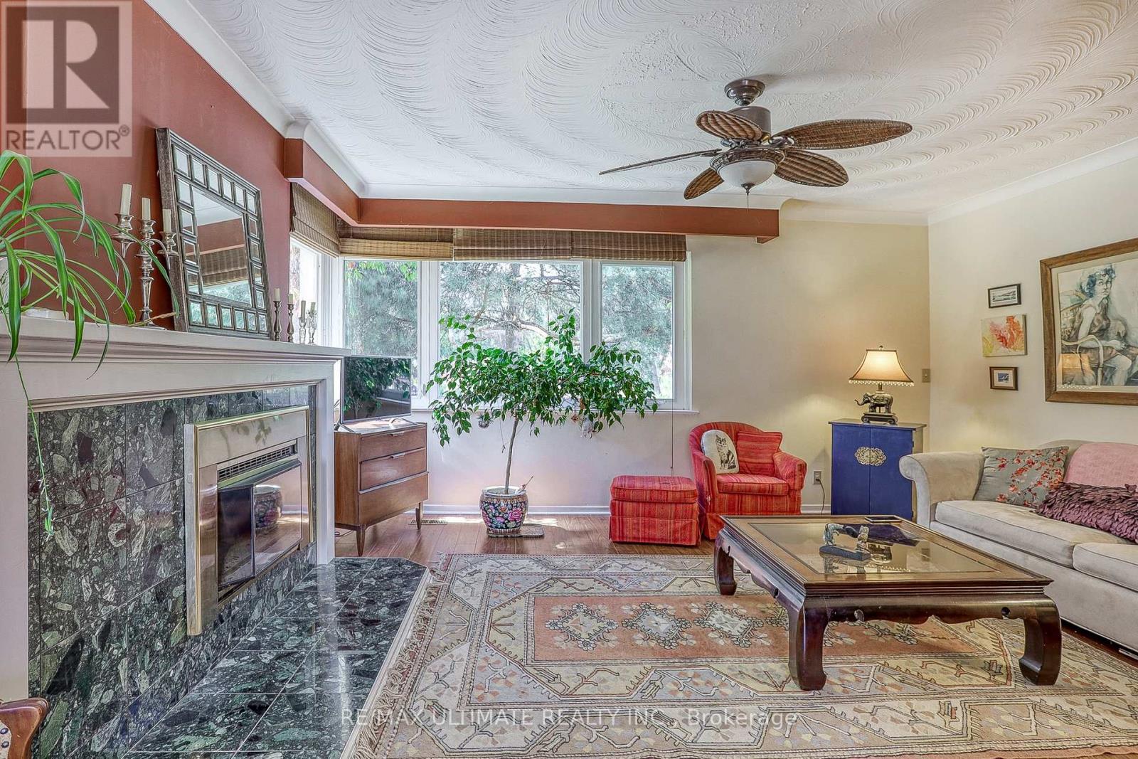 23 Westcroft Drive, Toronto, ON - Indoor Photo Showing Living Room With Fireplace
