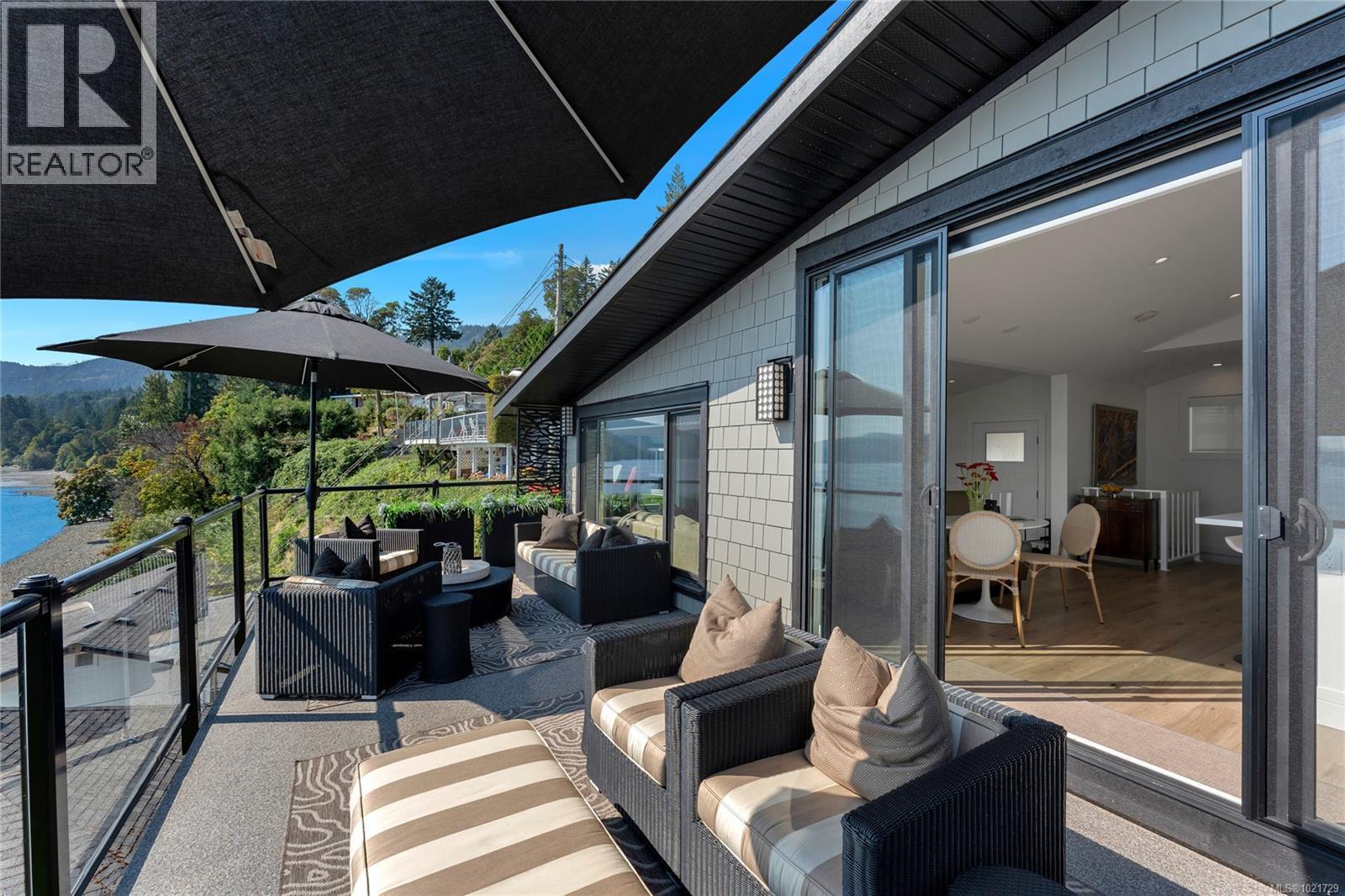 4 1723 Sandy Beach Rd, Mill Bay, BC - Outdoor With Deck Patio Veranda With Exterior