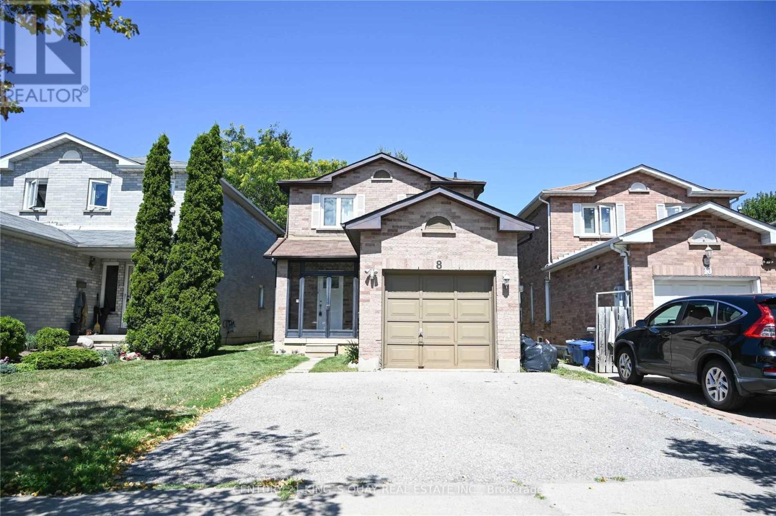 8 Samantha Circle, Richmond Hill, ON - Outdoor With Facade
