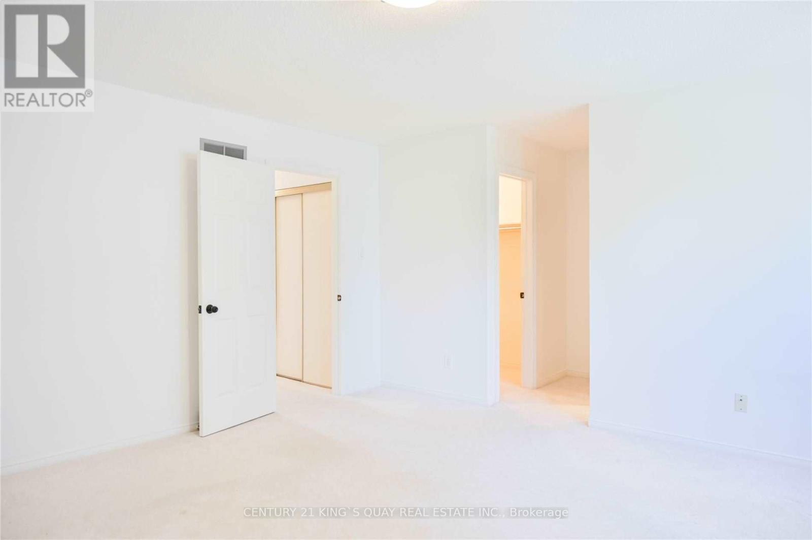 8 Samantha Circle, Richmond Hill, ON -