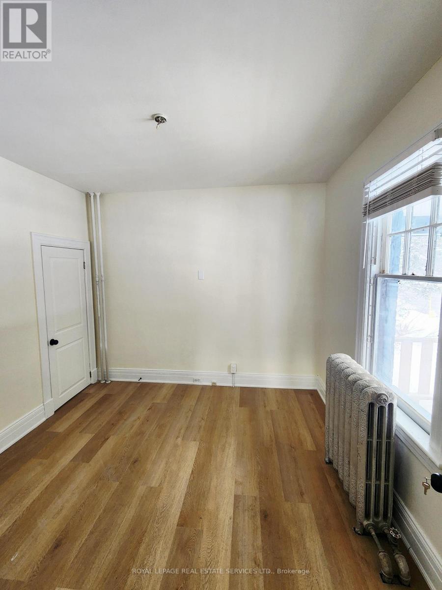 54 Ferndale Drive N, Barrie, ON