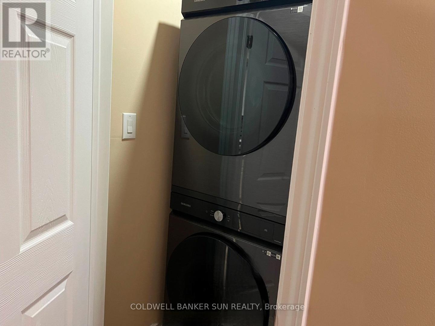 Upper - 6 Clearview Court, Brampton, ON - Indoor Photo Showing Laundry Room