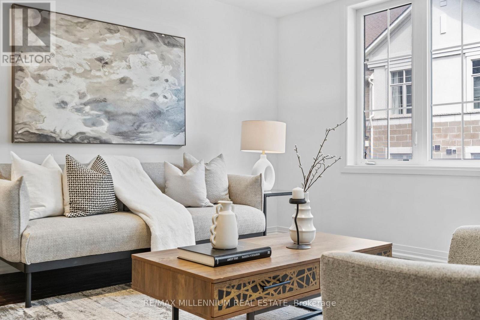 6 - 62 Preston Meadow Avenue, Mississauga, ON - Indoor