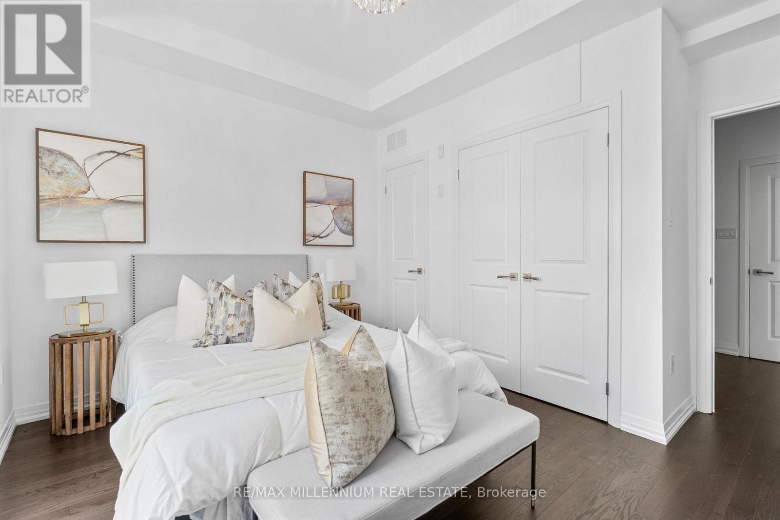 6 - 62 Preston Meadow Avenue, Mississauga, ON - Indoor Photo Showing Bedroom