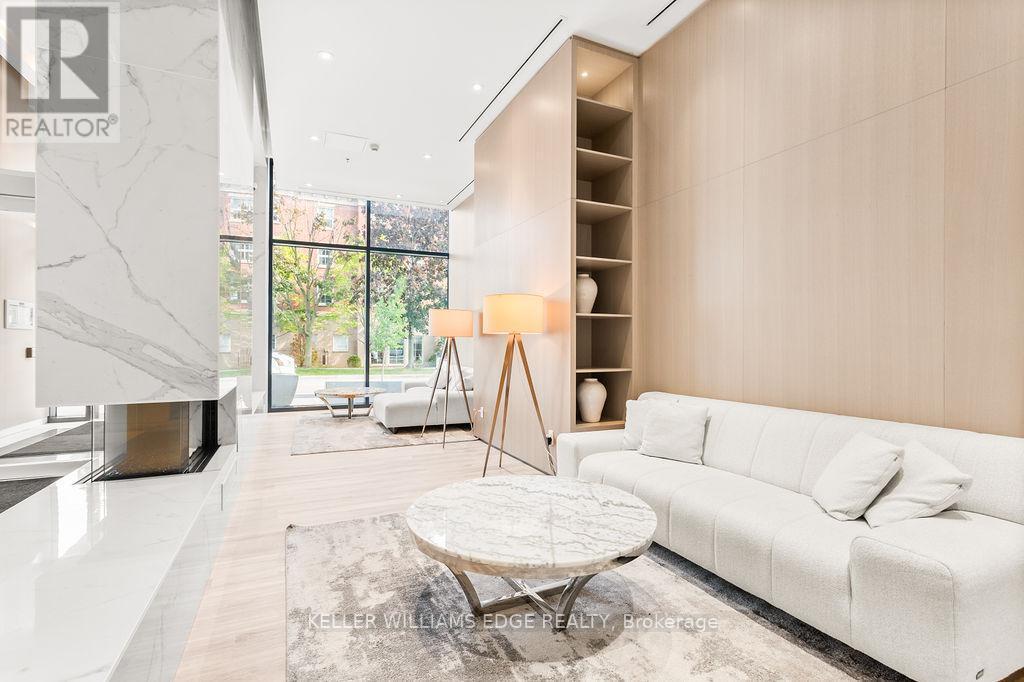 1207 - 370 Martha Street, Burlington, ON - Indoor