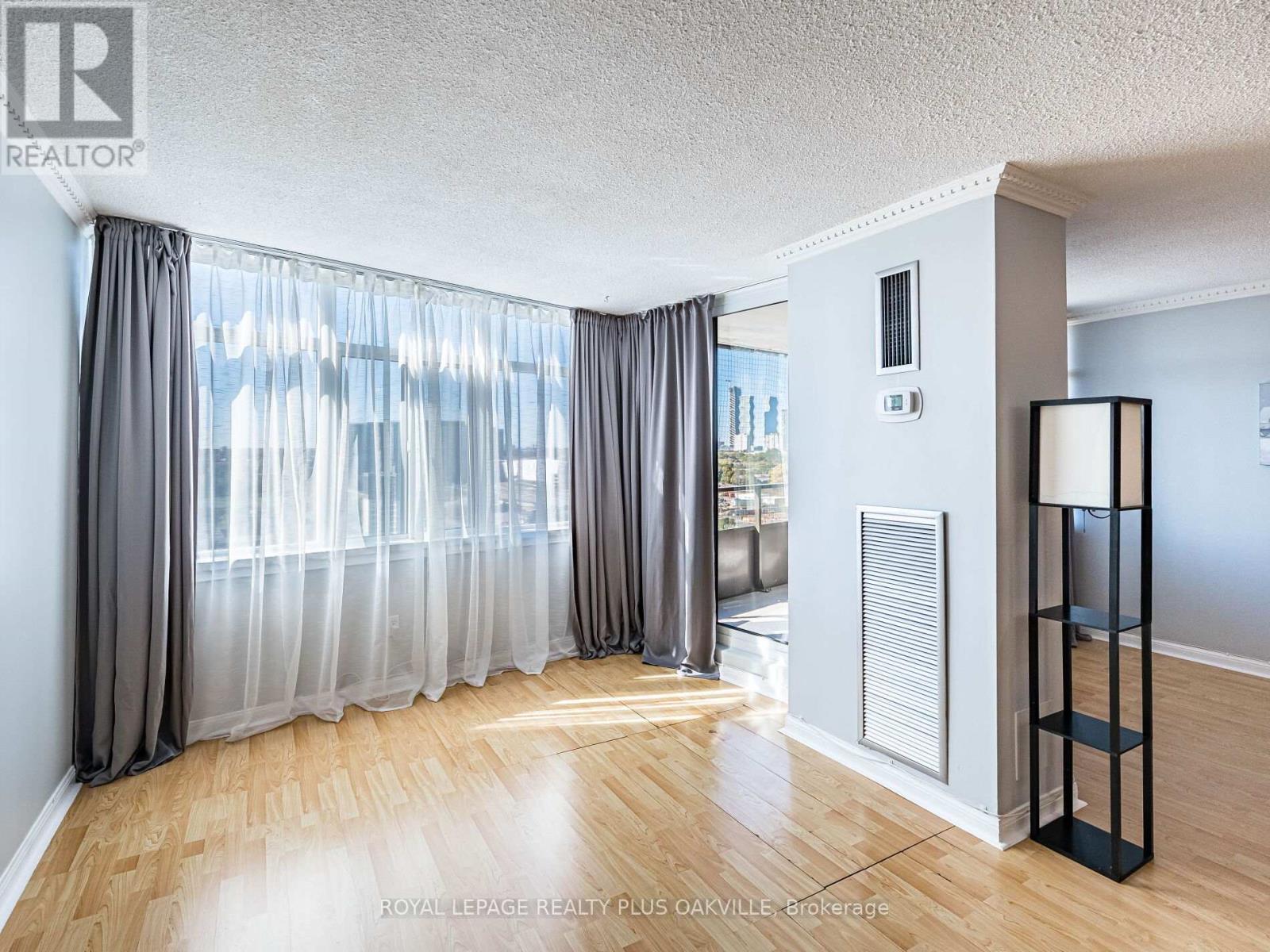 2006 - 3100 Kirwin Avenue, Mississauga, ON - Indoor Photo Showing Other Room