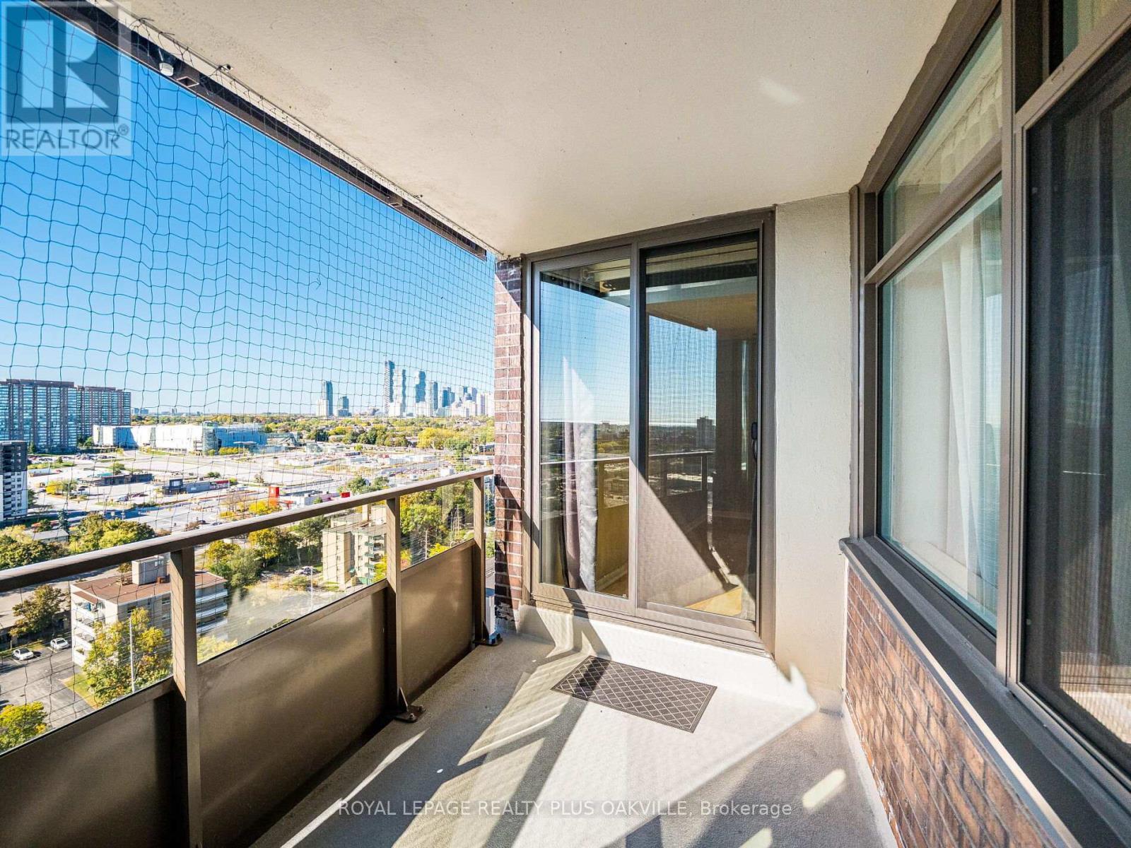 2006 - 3100 Kirwin Avenue, Mississauga, ON - Outdoor With Balcony With Exterior