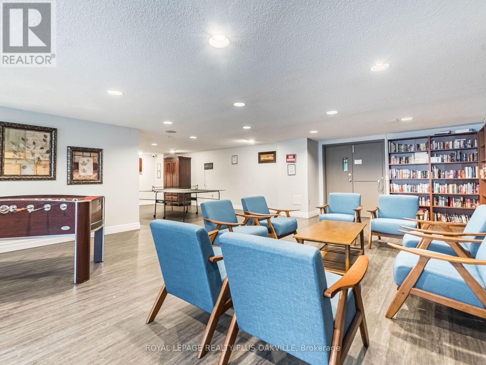 2006 - 3100 Kirwin Avenue, Mississauga, ON - Indoor