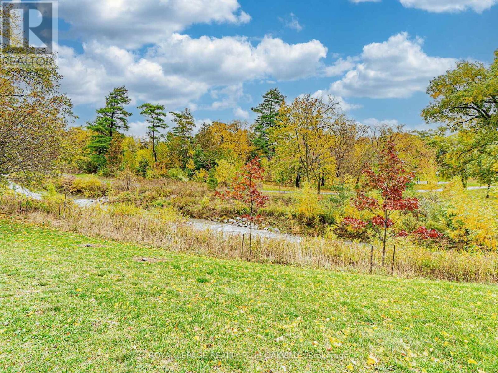 2006 - 3100 Kirwin Avenue, Mississauga, ON - Outdoor With View