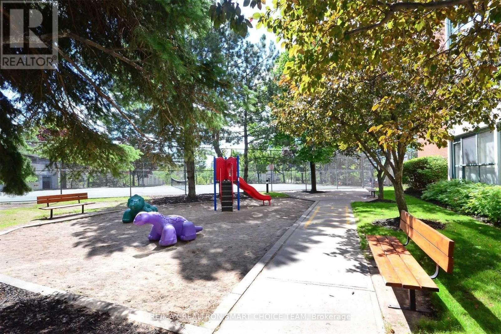 406 - 4205 Shipp Drive, Mississauga, ON - Outdoor