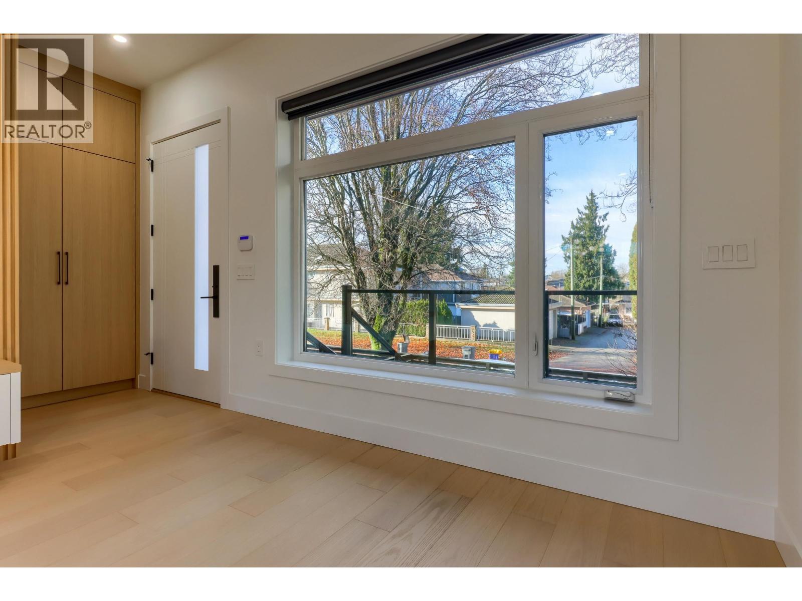 4670 Todd Street, Vancouver, BC - Indoor Photo Showing Other Room