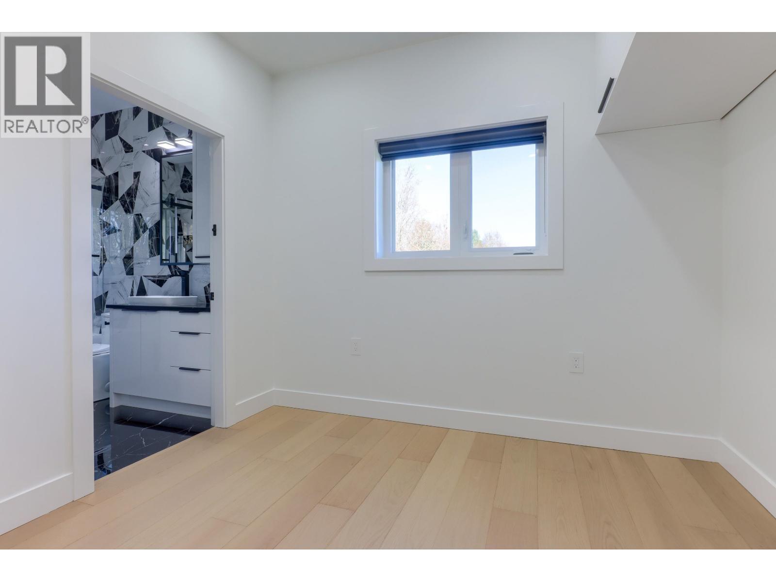 4670 Todd Street, Vancouver, BC - Indoor Photo Showing Other Room