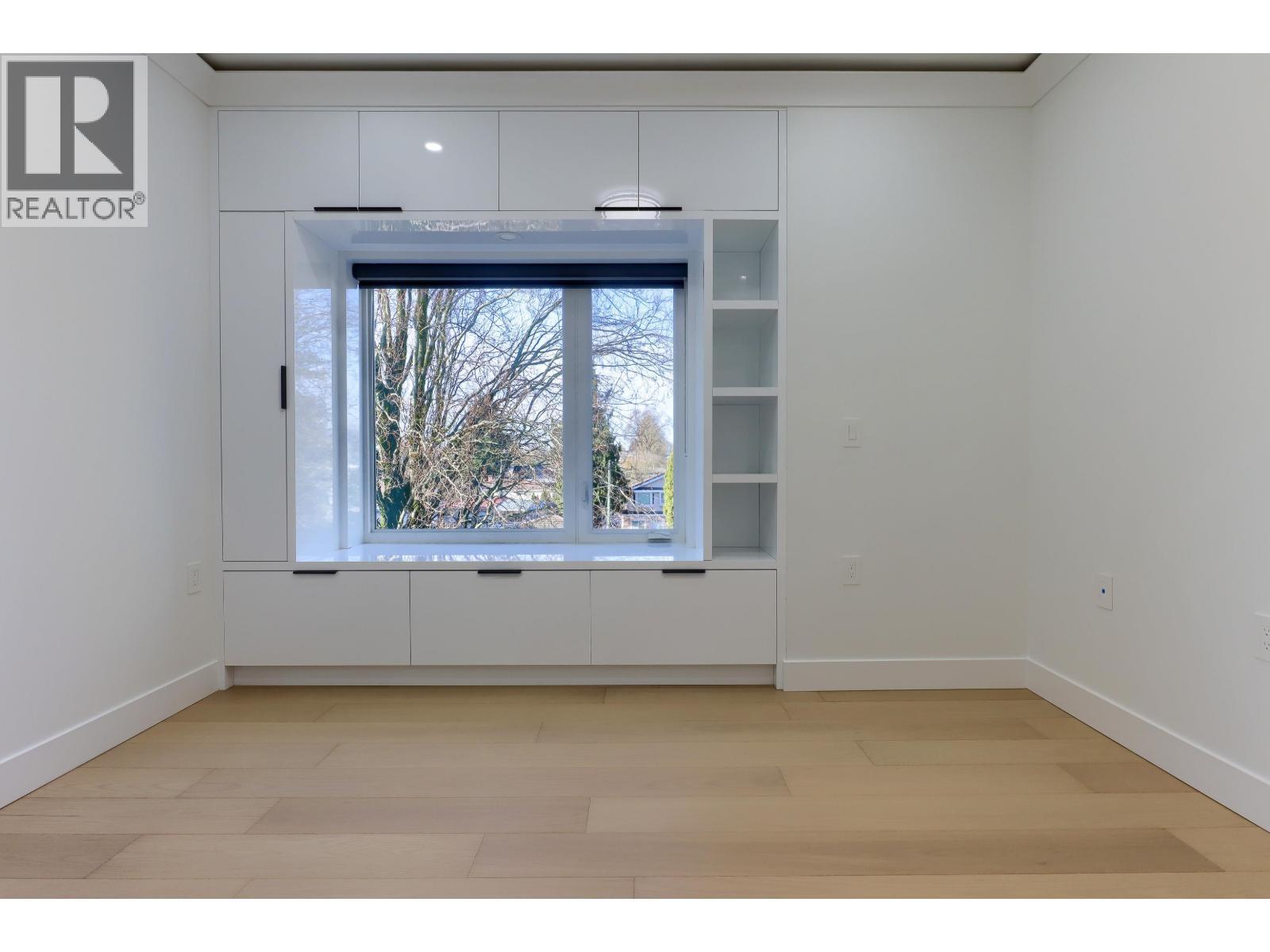 4670 Todd Street, Vancouver, BC - Indoor Photo Showing Other Room