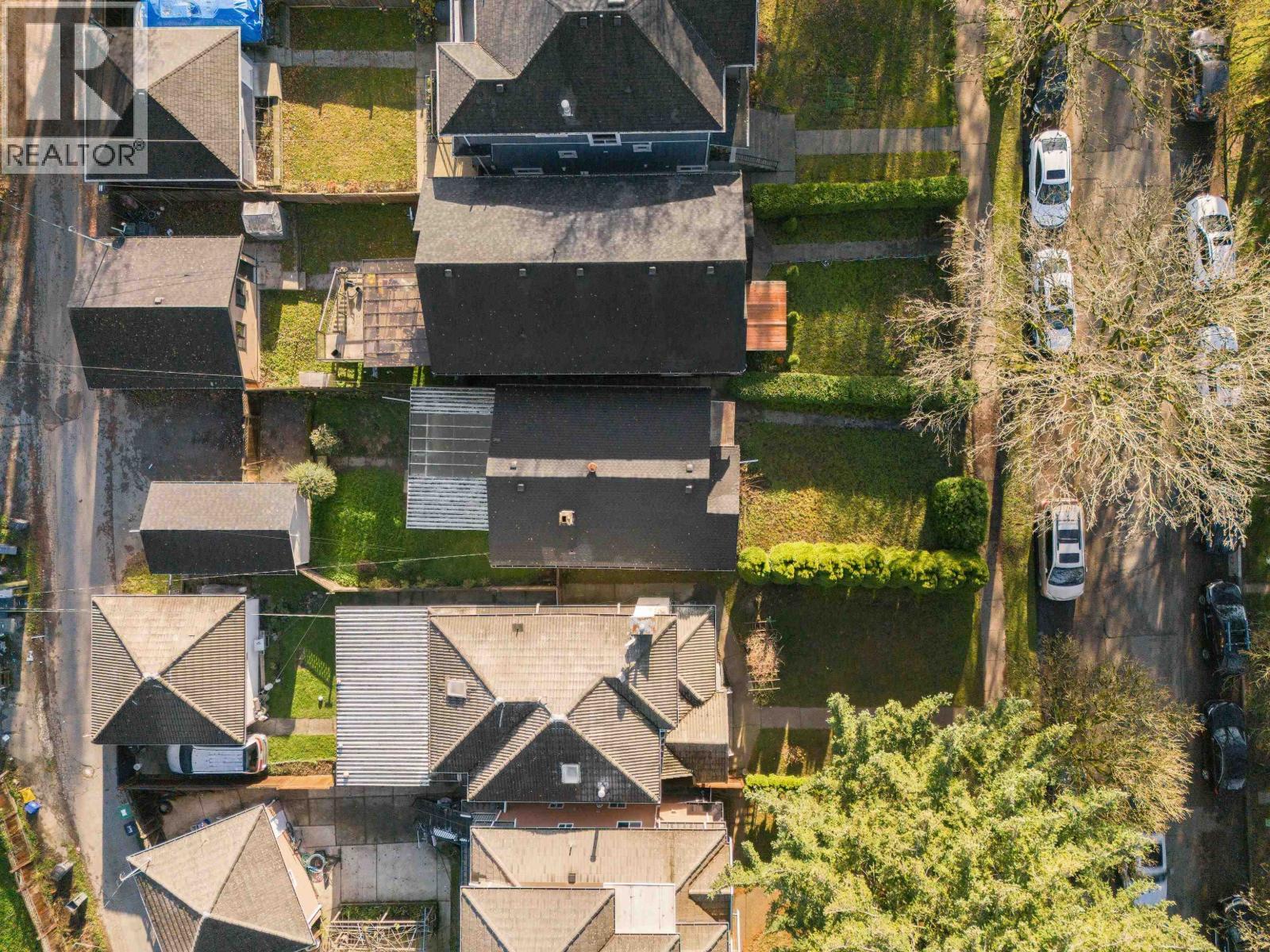 5556 Earles Street, Vancouver, BC - Outdoor