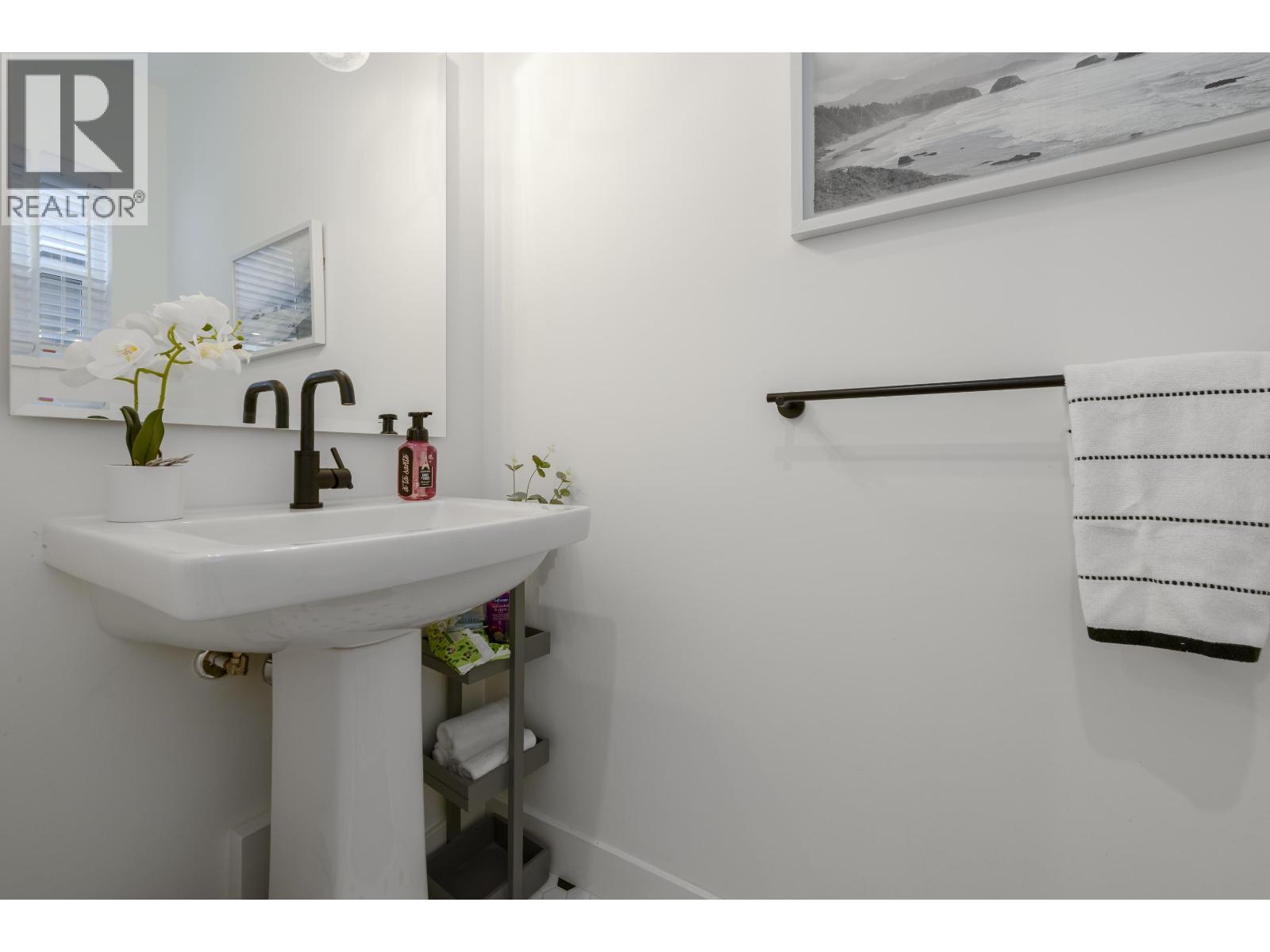 14112 Mier Drive, Maple Ridge, BC - Indoor Photo Showing Bathroom