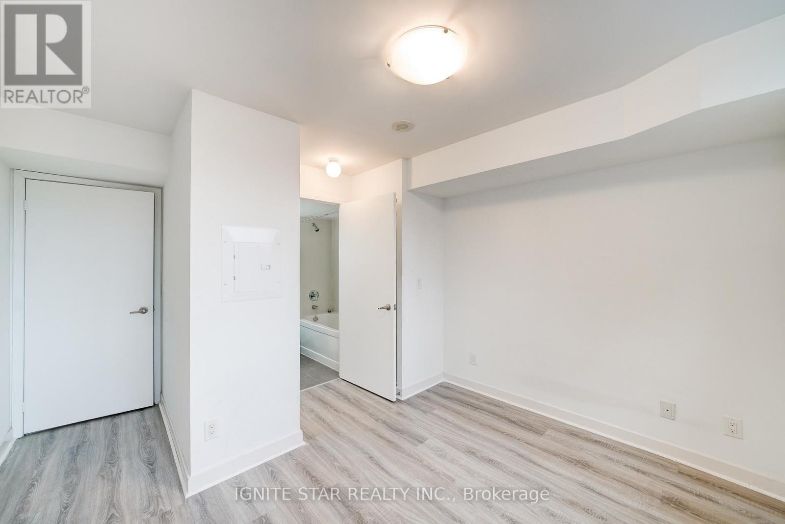 303 - 320 Richmond Street E, Toronto, ON - Indoor Photo Showing Other Room