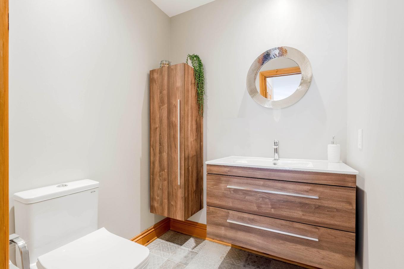 Powder room - 2270 Ch. Deschesne, Saint-Denis-De-Brompton, QC - Indoor Photo Showing Bathroom