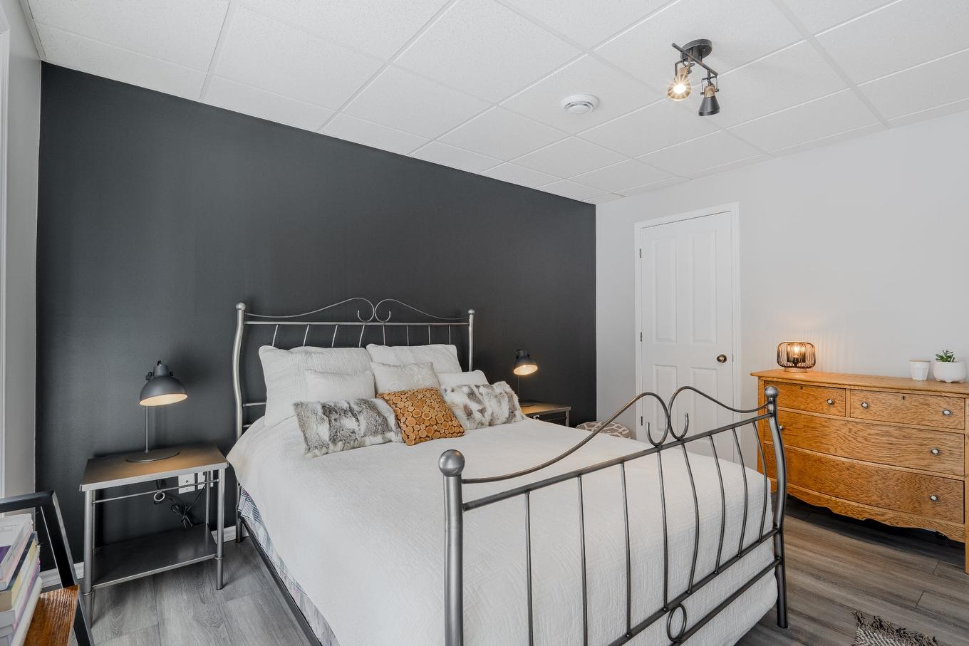 Bedroom - 2270 Ch. Deschesne, Saint-Denis-De-Brompton, QC - Indoor Photo Showing Bedroom