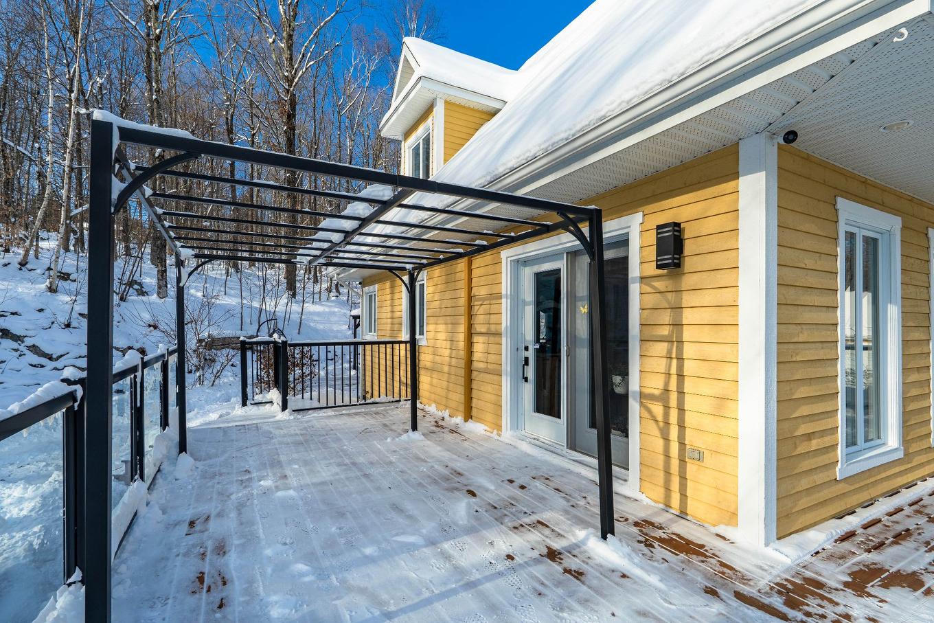 Balcony - 2270 Ch. Deschesne, Saint-Denis-De-Brompton, QC - Outdoor With Exterior