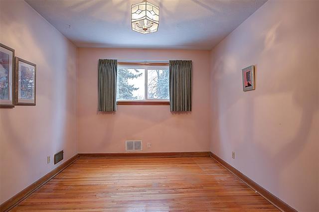 667 Ash St, Winnipeg, MB