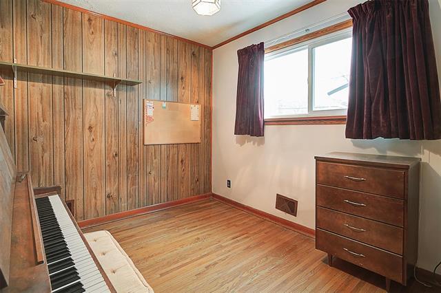 667 Ash St, Winnipeg, MB