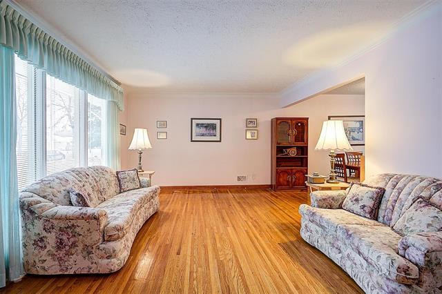 667 Ash St, Winnipeg, MB