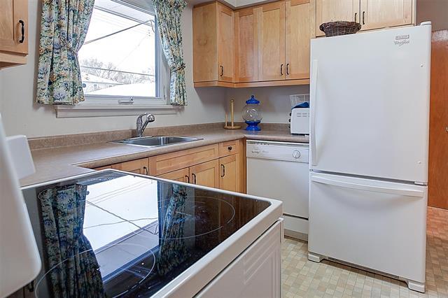 667 Ash St, Winnipeg, MB