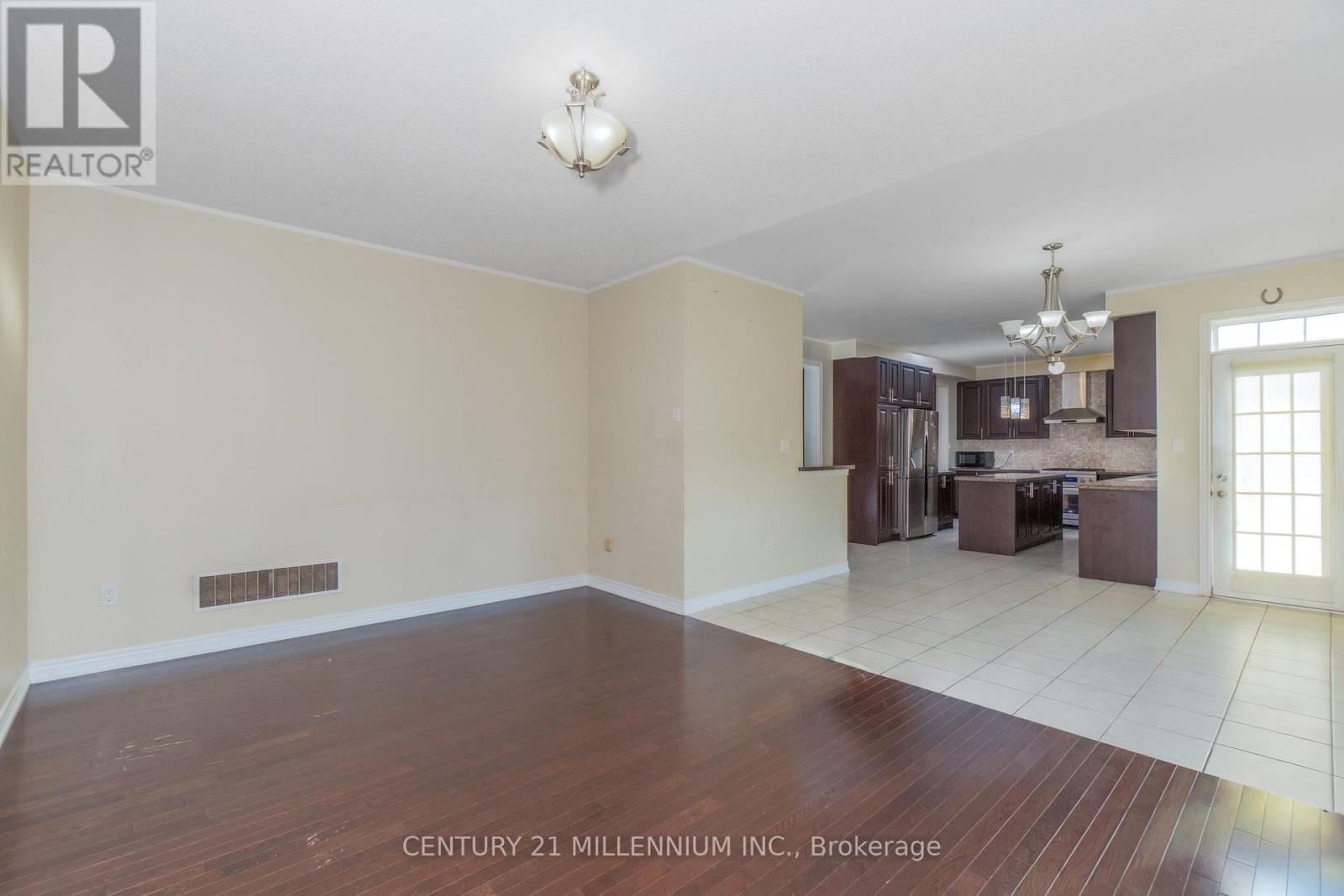 6 Ashfield Place, Brampton, ON - Indoor Photo Showing Other Room