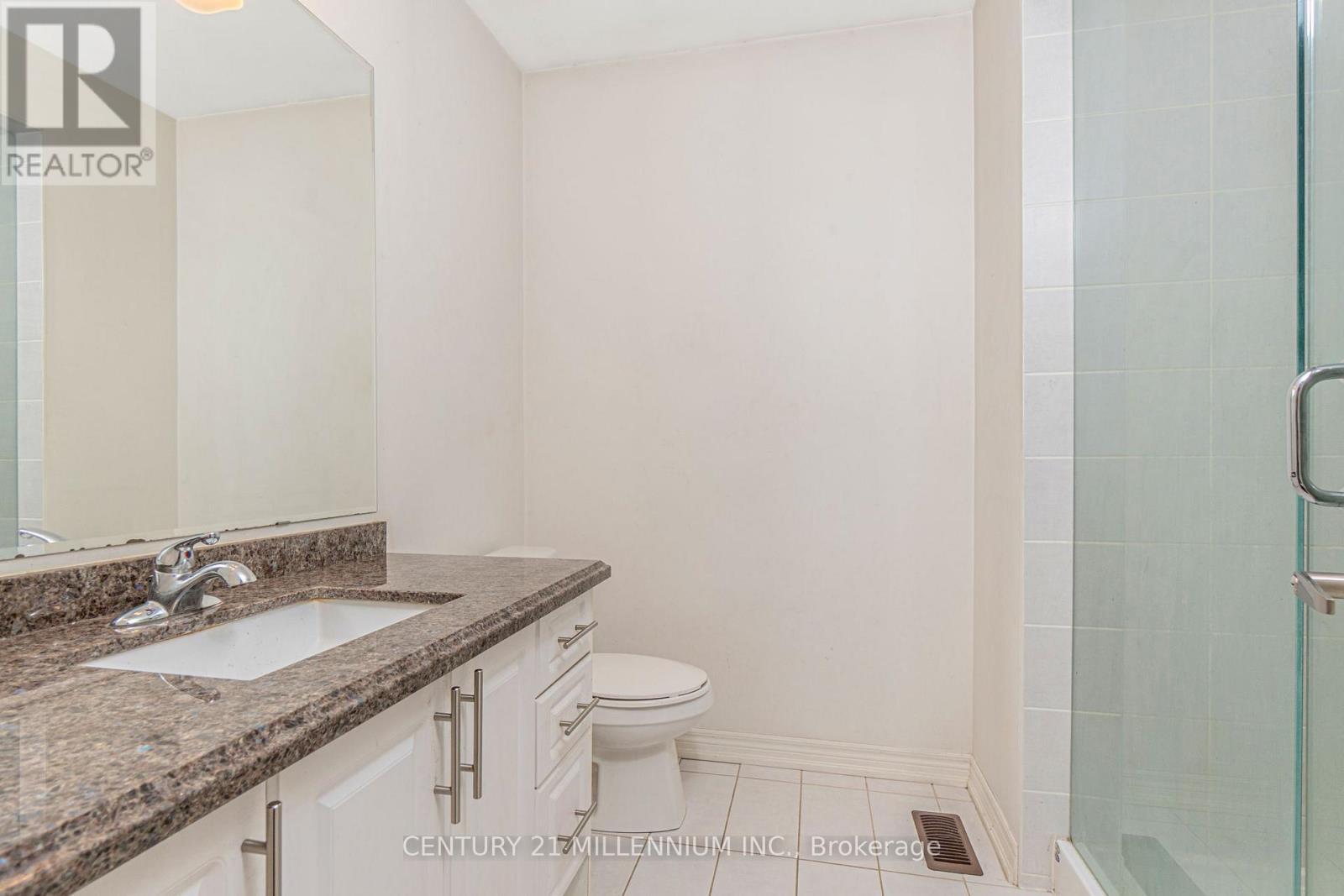 6 Ashfield Place, Brampton, ON - Indoor Photo Showing Bathroom