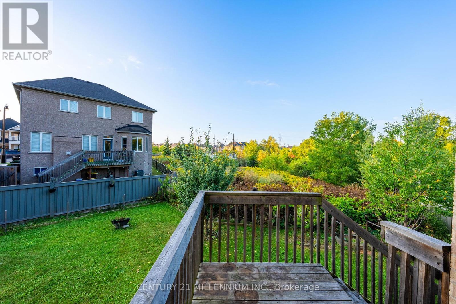 6 Ashfield Place, Brampton, ON - Outdoor With Deck Patio Veranda