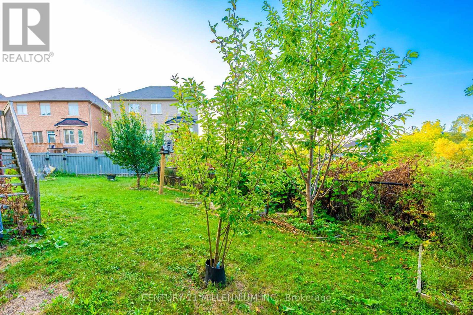 6 Ashfield Place, Brampton, ON - Outdoor