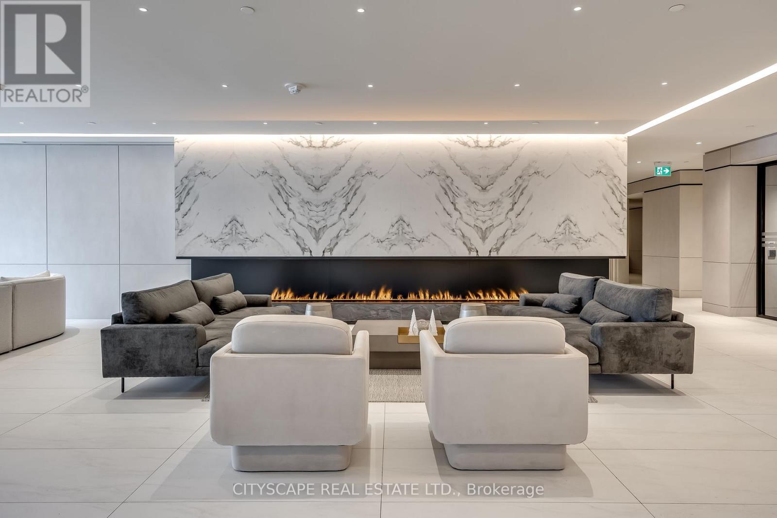 501 - 30 Upper Mall Way, Vaughan, ON - Indoor