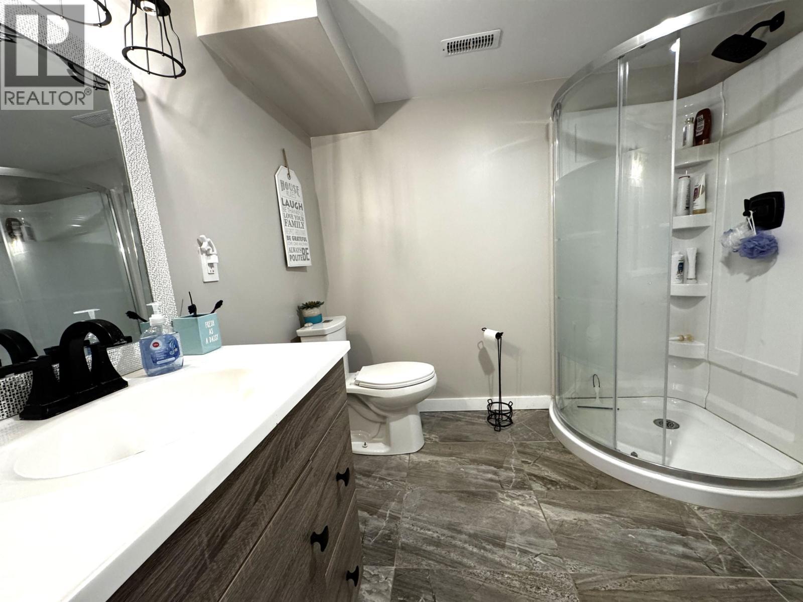 2484 Bailey Road, Williams Lake, BC - Indoor Photo Showing Bathroom