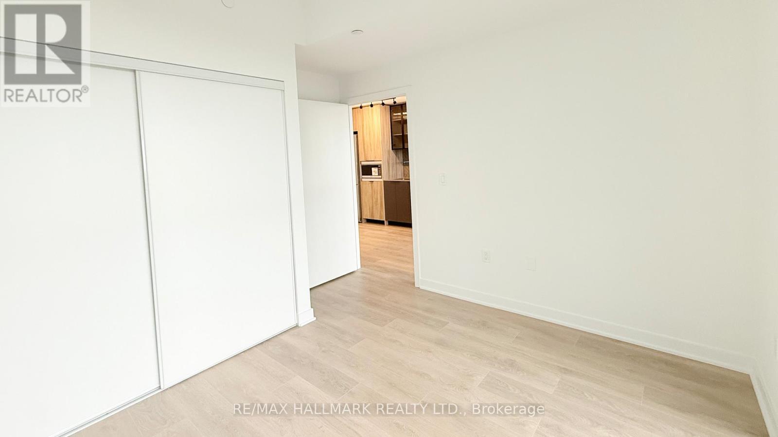 508 - 1037 The Queensway, Toronto, ON - Indoor Photo Showing Other Room