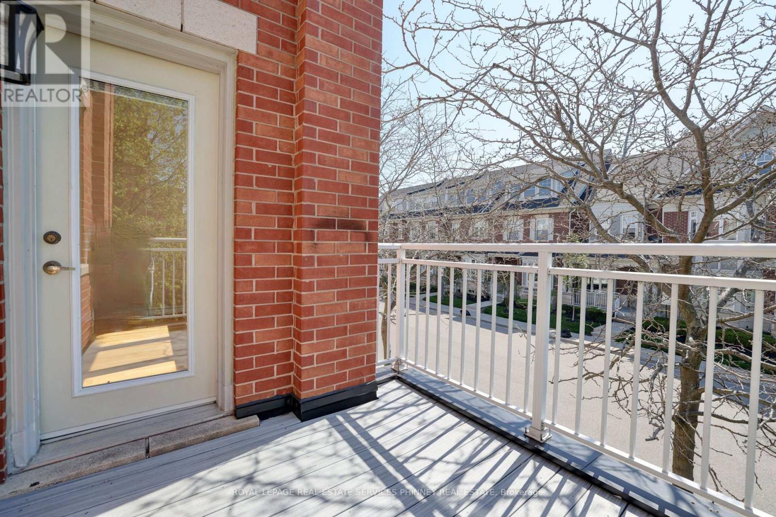 165 Lakeshore Road E, Mississauga, ON - Outdoor With Exterior