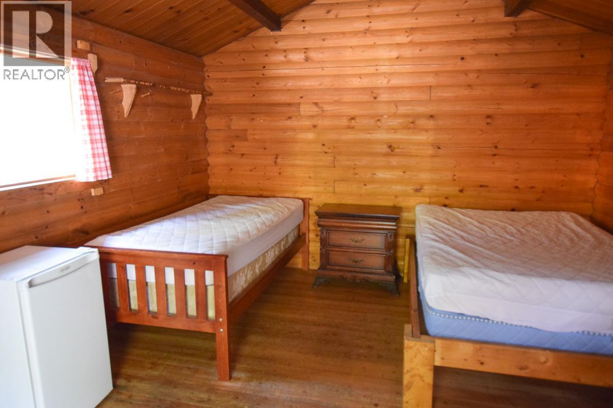 423 Highway 6 Highway, Cherryville, BC