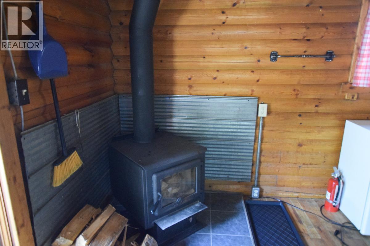 423 Highway 6 Highway, Cherryville, BC