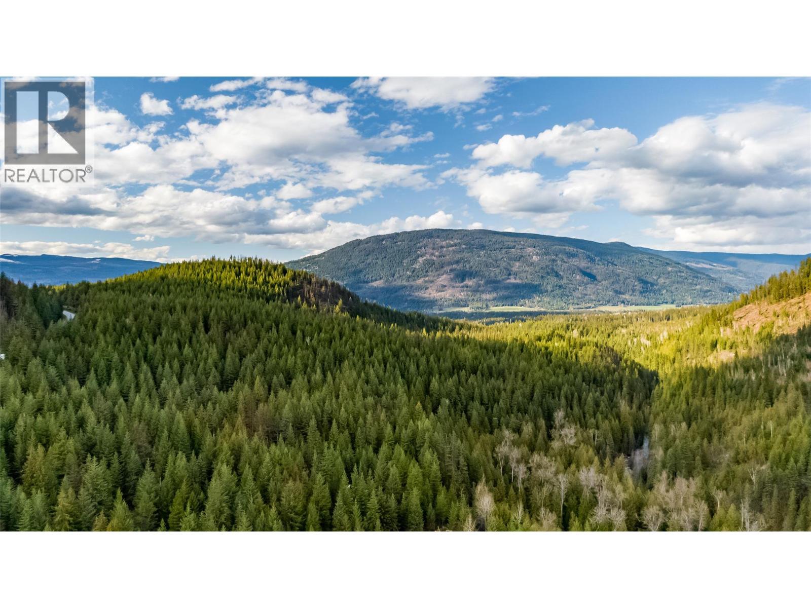 423 Highway 6 Highway, Cherryville, BC