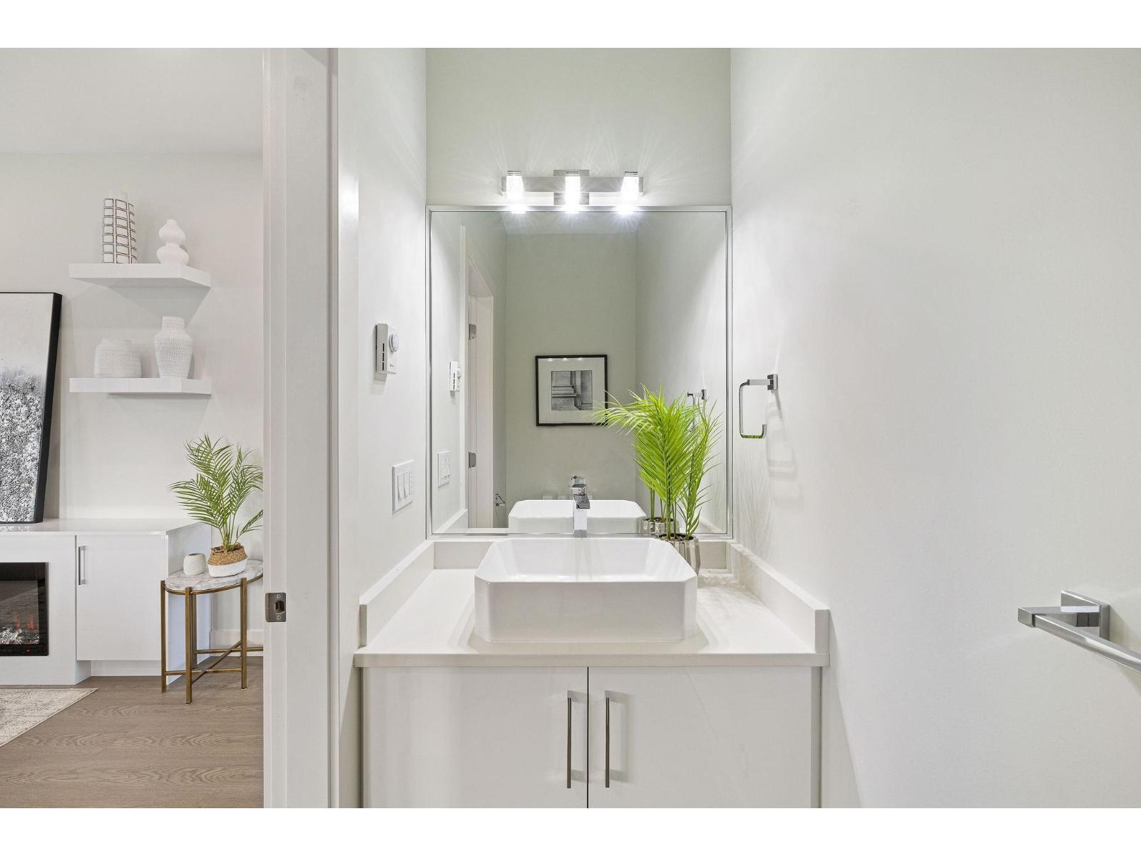 2 14391 61A Avenue, Surrey, BC - Indoor Photo Showing Other Room With Fireplace