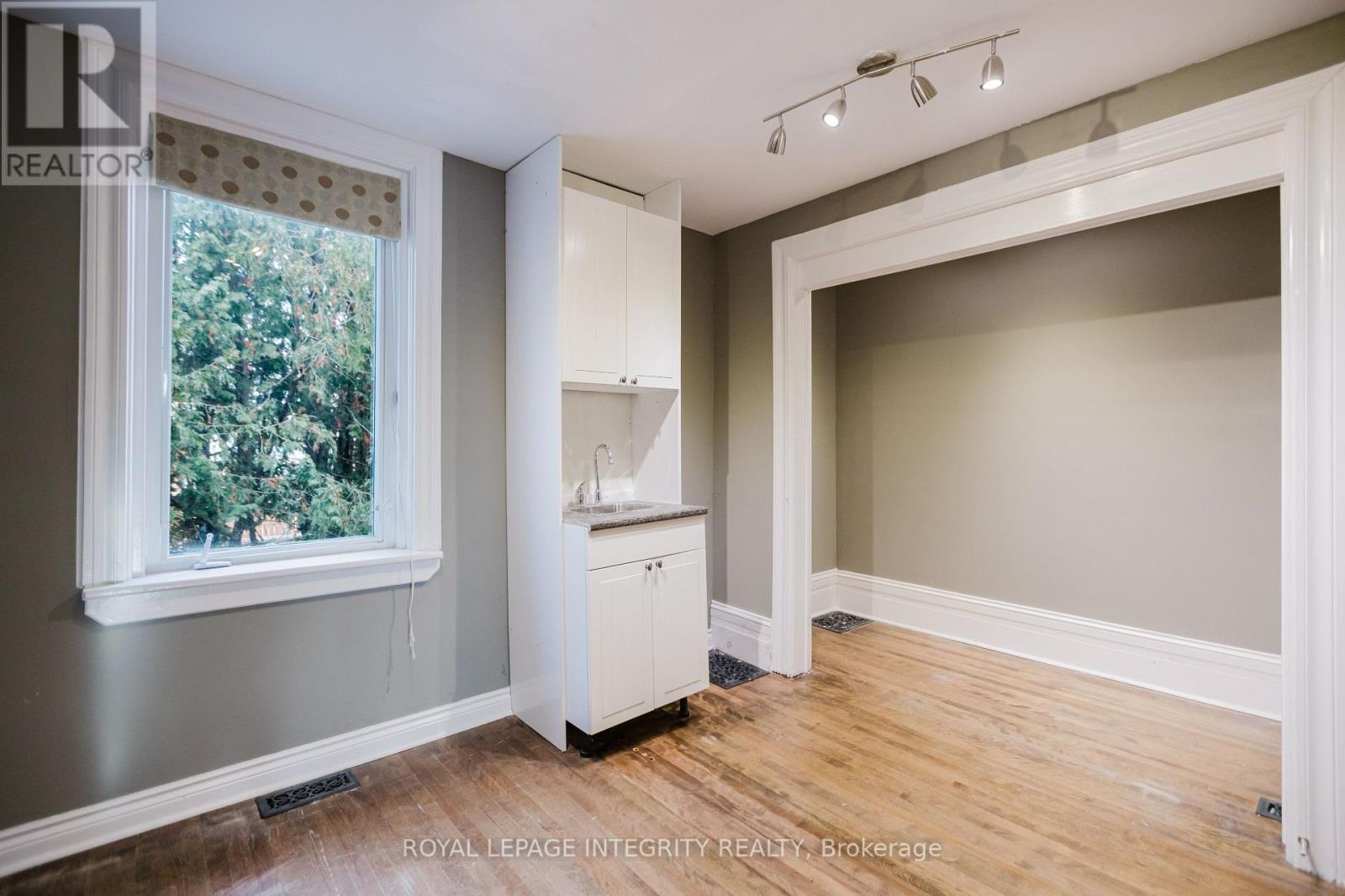 1538 Stittsville Main Street, Ottawa, ON