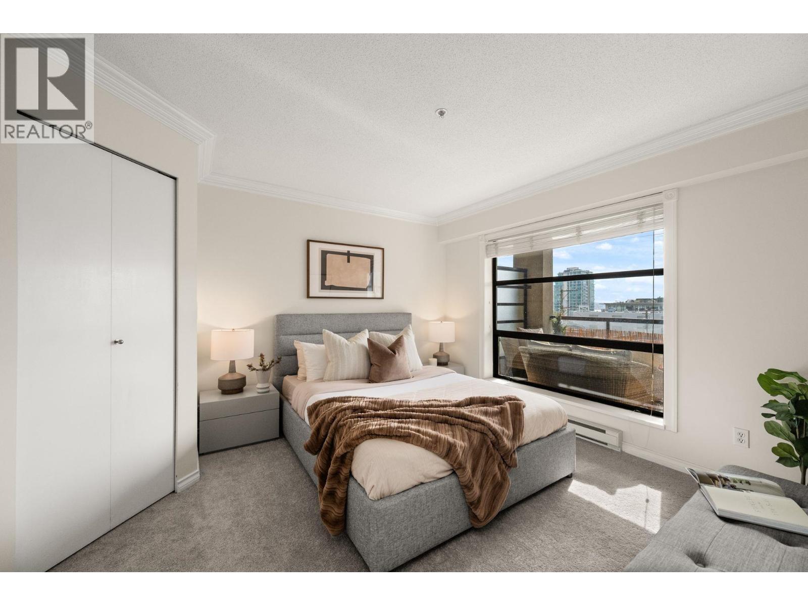 301 124 W 3Rd Street, North Vancouver, BC - Indoor Photo Showing Bedroom