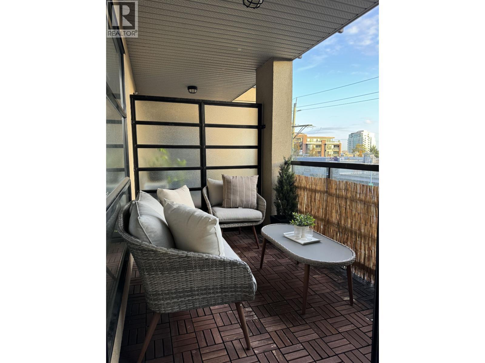 301 124 W 3Rd Street, North Vancouver, BC - Outdoor With Exterior