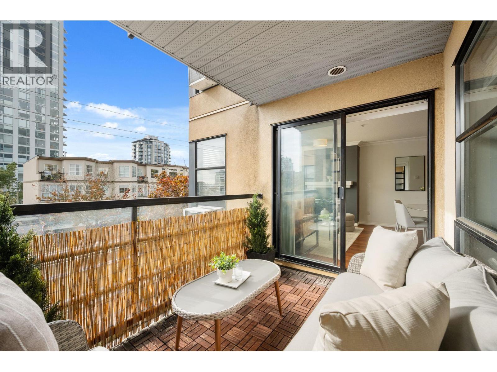 301 124 W 3Rd Street, North Vancouver, BC - Outdoor With Deck Patio Veranda With Exterior