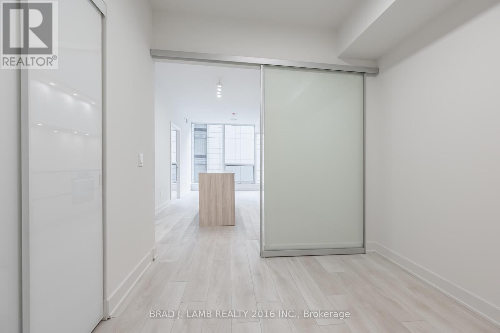 1307 - 15 Mercer Street, Toronto, ON - Indoor Photo Showing Other Room