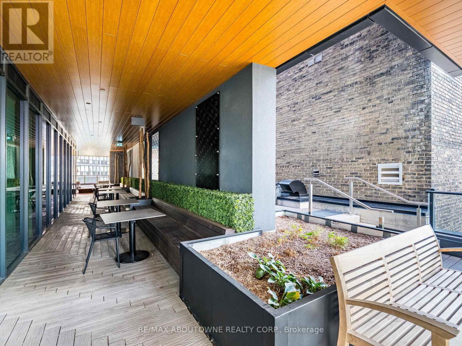 1116 - 8 Wellesley Street W, Toronto, ON - Outdoor With Deck Patio Veranda With Exterior