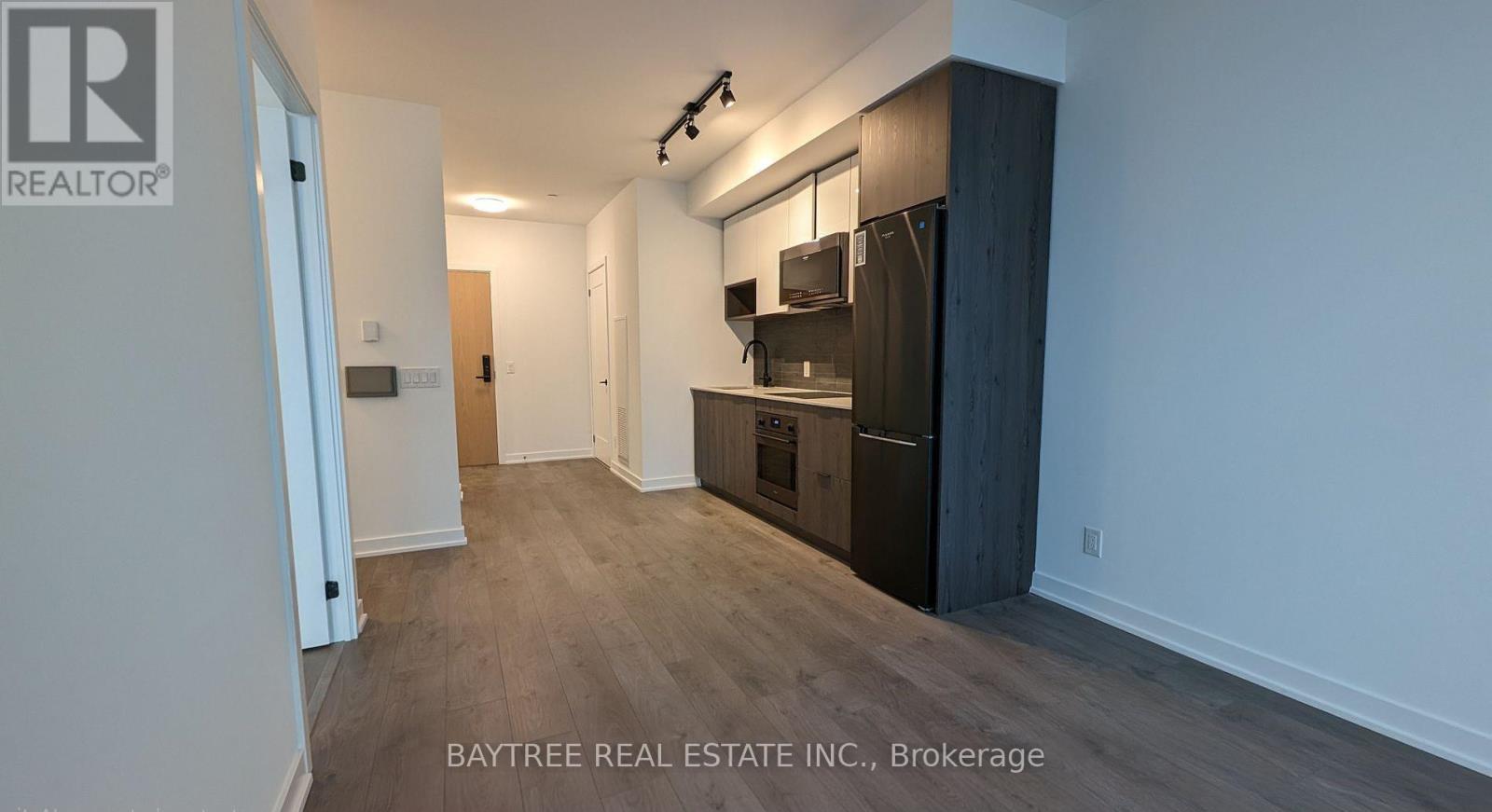 925 - 5 Defries Street, Toronto, ON -